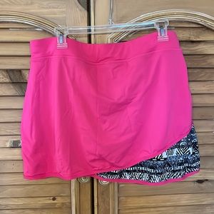 NWOT tennis golf Skort sz XL fuchsia with black white print under with shorties